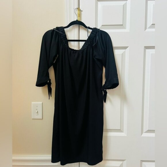 Beautiful Ann Taylor black off the shoulder dress with 3/4 sleeves size small - Picture 1 of 6
